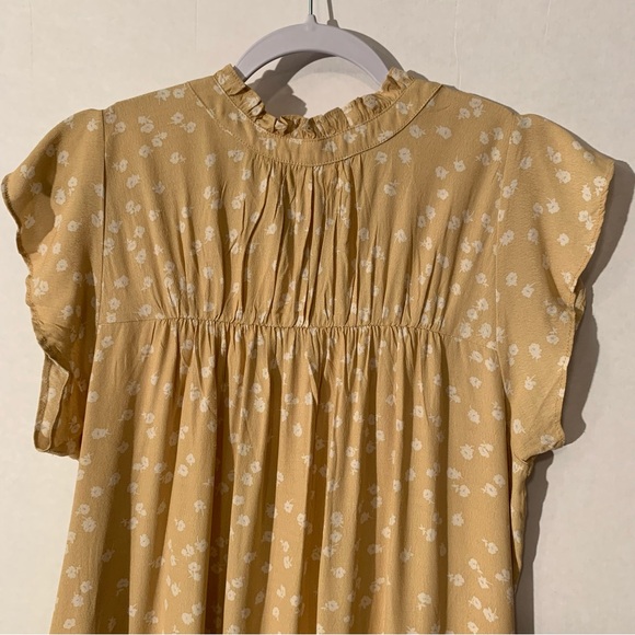 New Everleigh Butter Yellow Floral Wavy Sleeve Blouse M - Picture 4 of 13